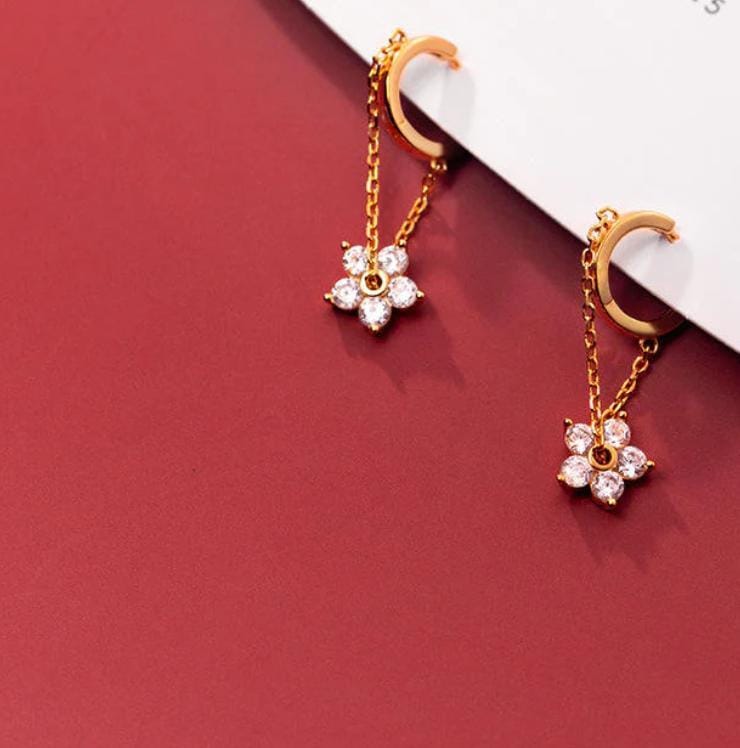 Dainty Floral Drop Earrings