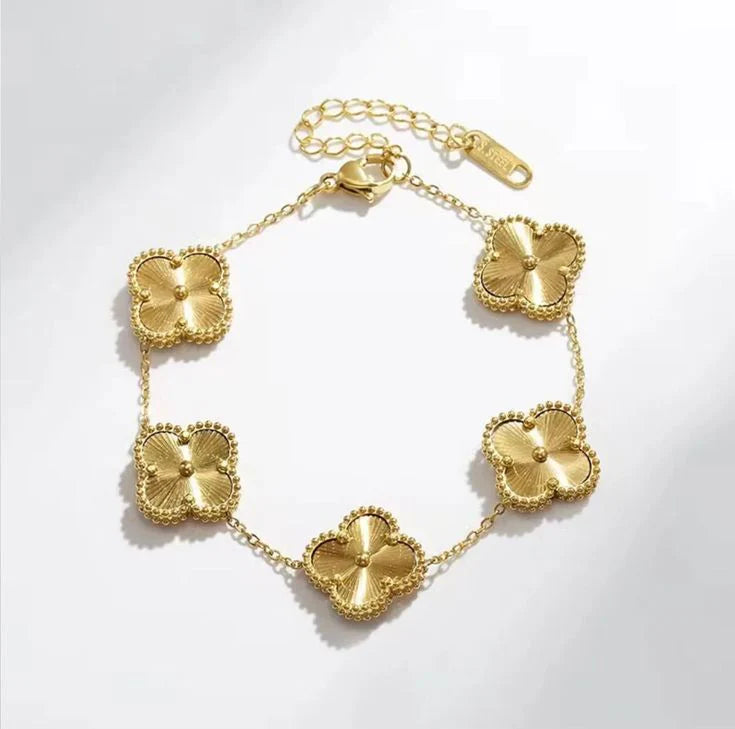 Gold Lucky Clover Bracelet