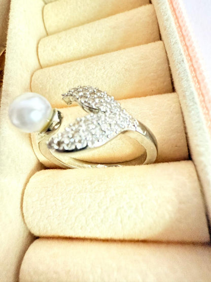 Adjustable pearl Ring