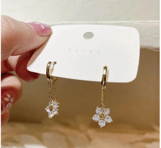 Dainty Floral Drop Earrings