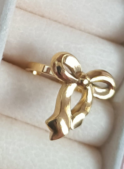 Gold plated Bow Ring
