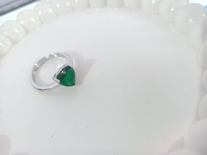 Adjustable Green Heart Ring