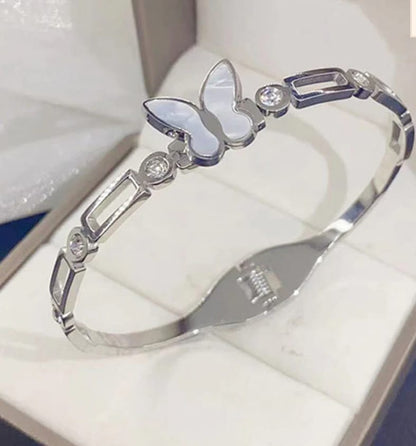 Sliver plated Butterfly inspired Mother of pearls contemporary Anti-tarnished bracelet