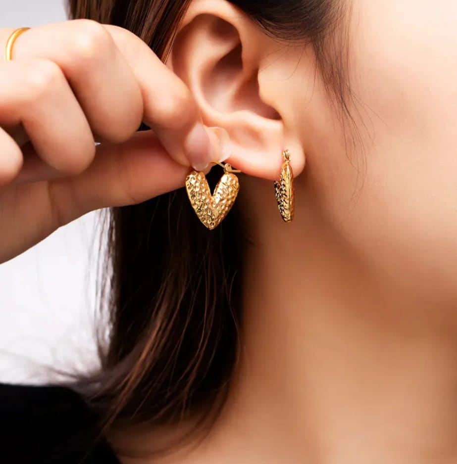 Heart Shaped Hammer Pattern Hoops