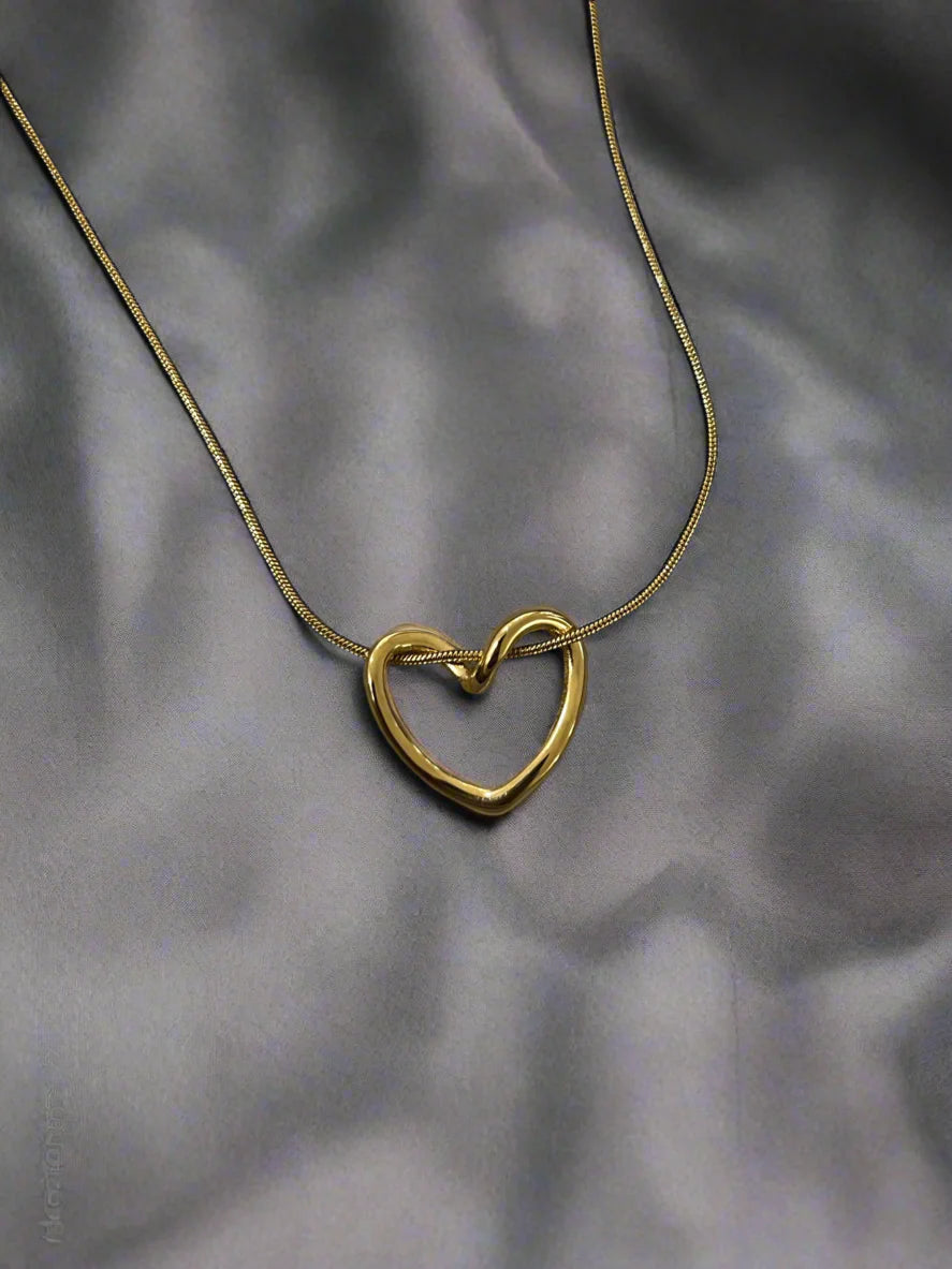 Trendy Heart Hollow Pendant