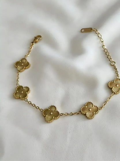 Gold Lucky Clover Bracelet