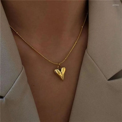 Gold heart necklace