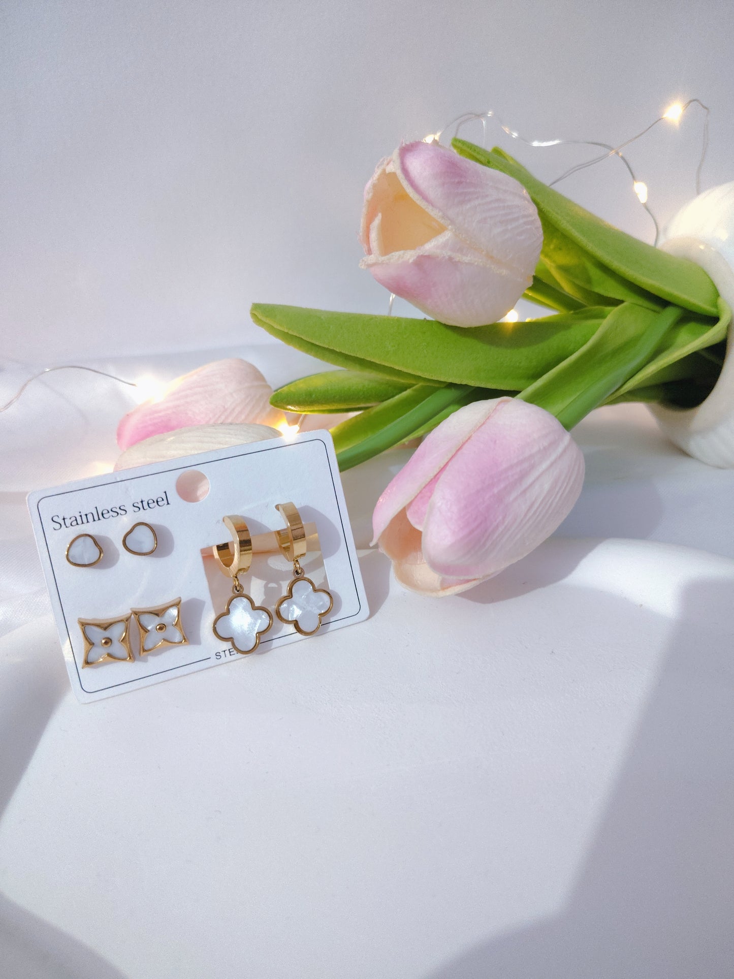 Golden Enamel Clover Earrings Combo set